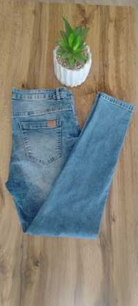 Jeansy damskie Cropp rozmiar XL