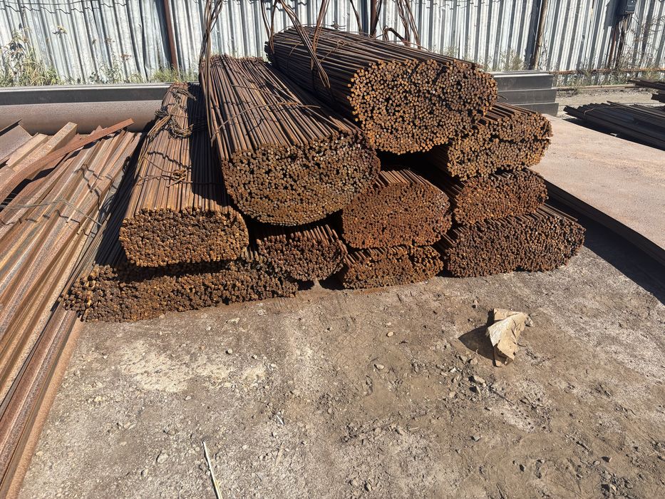 Арматура міра - 12 мм. Вся по 3 метри.