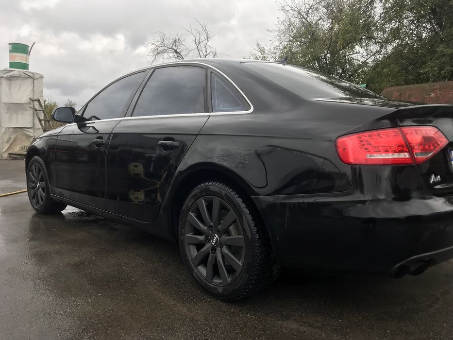 Продам audi a4b8 premium plus