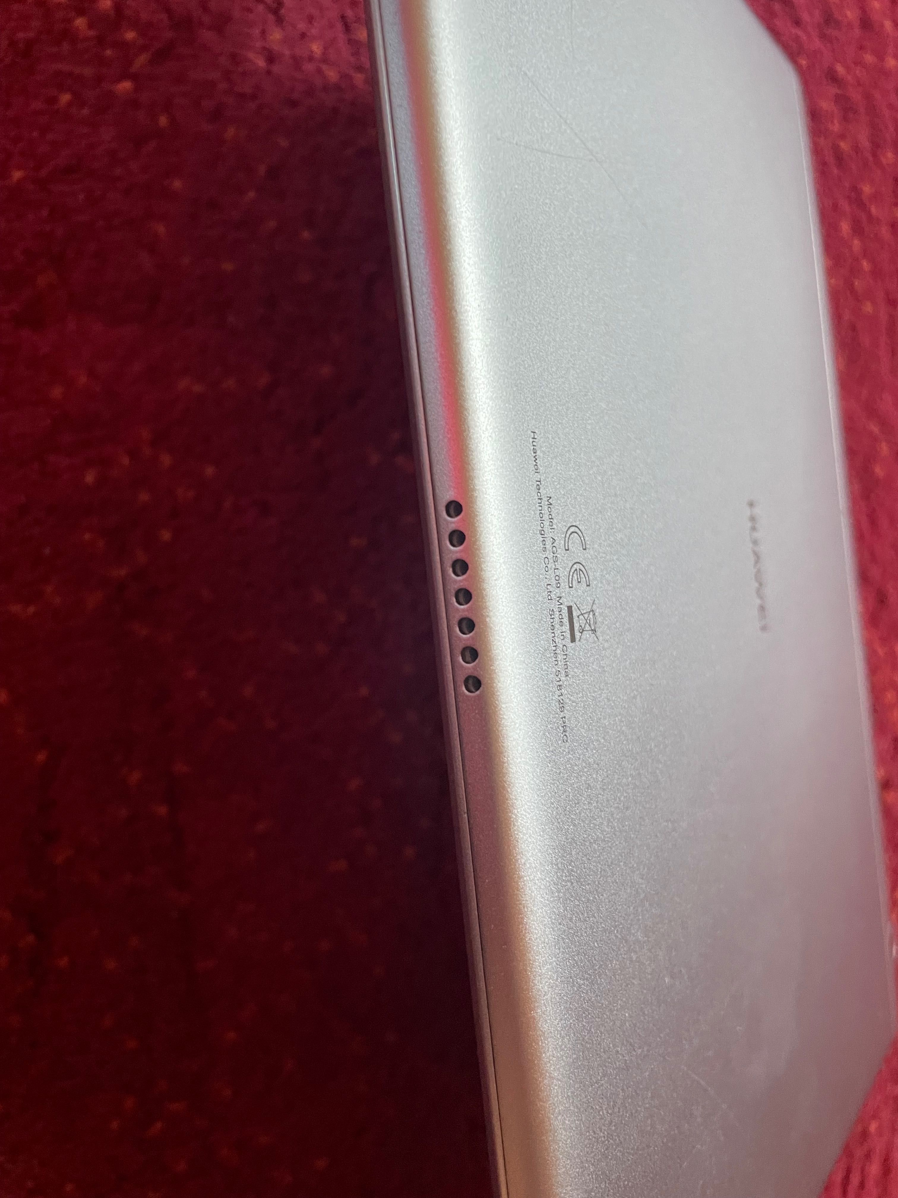 Планшет Huawei AGS-L09
