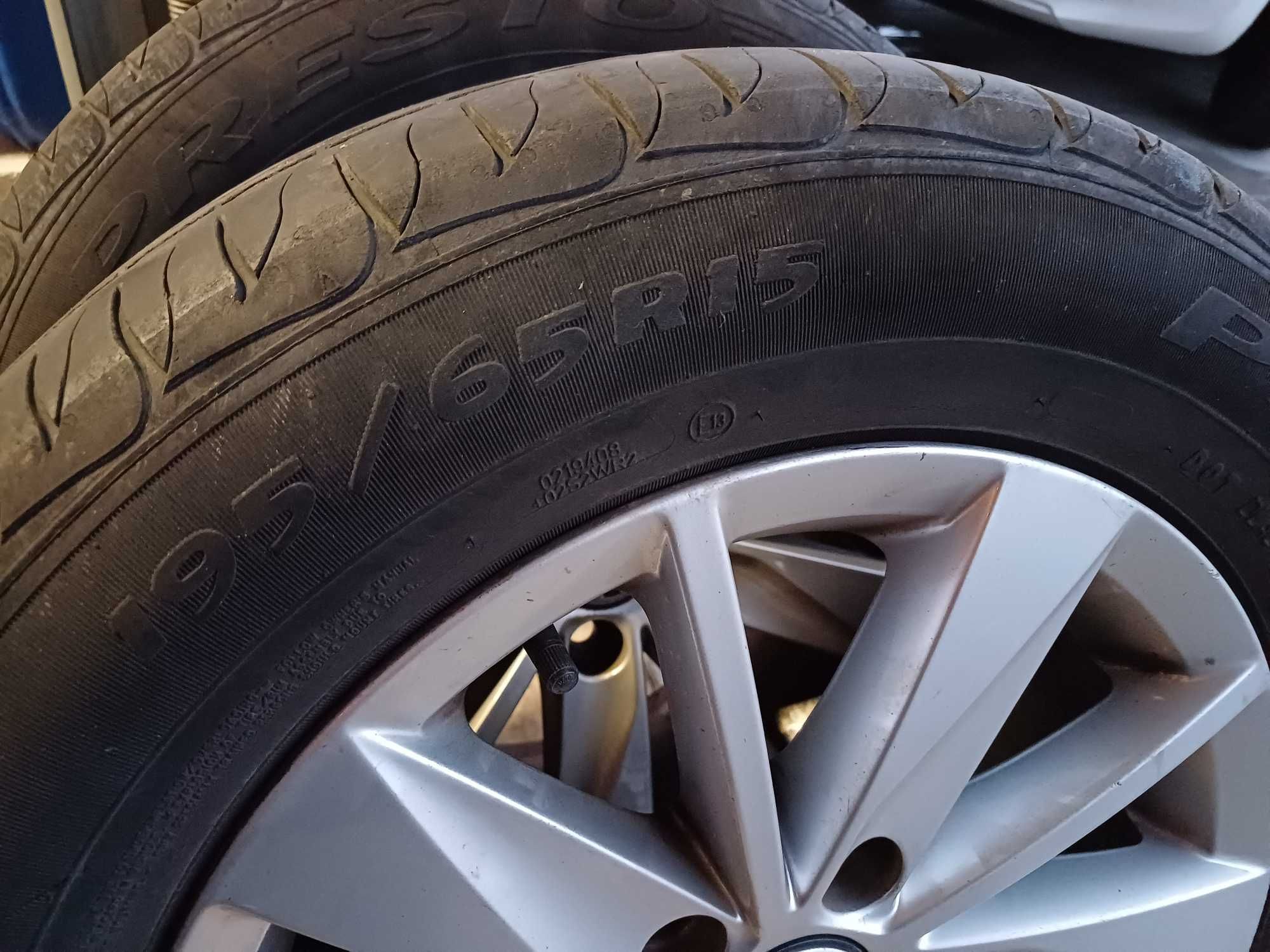 Komplet opon letnich Dębica Presto HP 195/65 R15