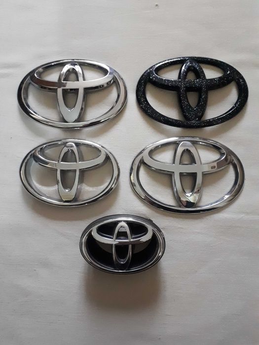 Эмблема значок TOYOTA Proace 2/Camry /Avensis T250 / Auris Оригинал