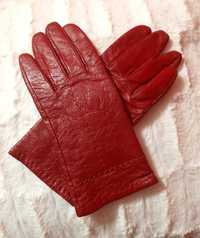 Czerwone rękawiczki z ekoskóry