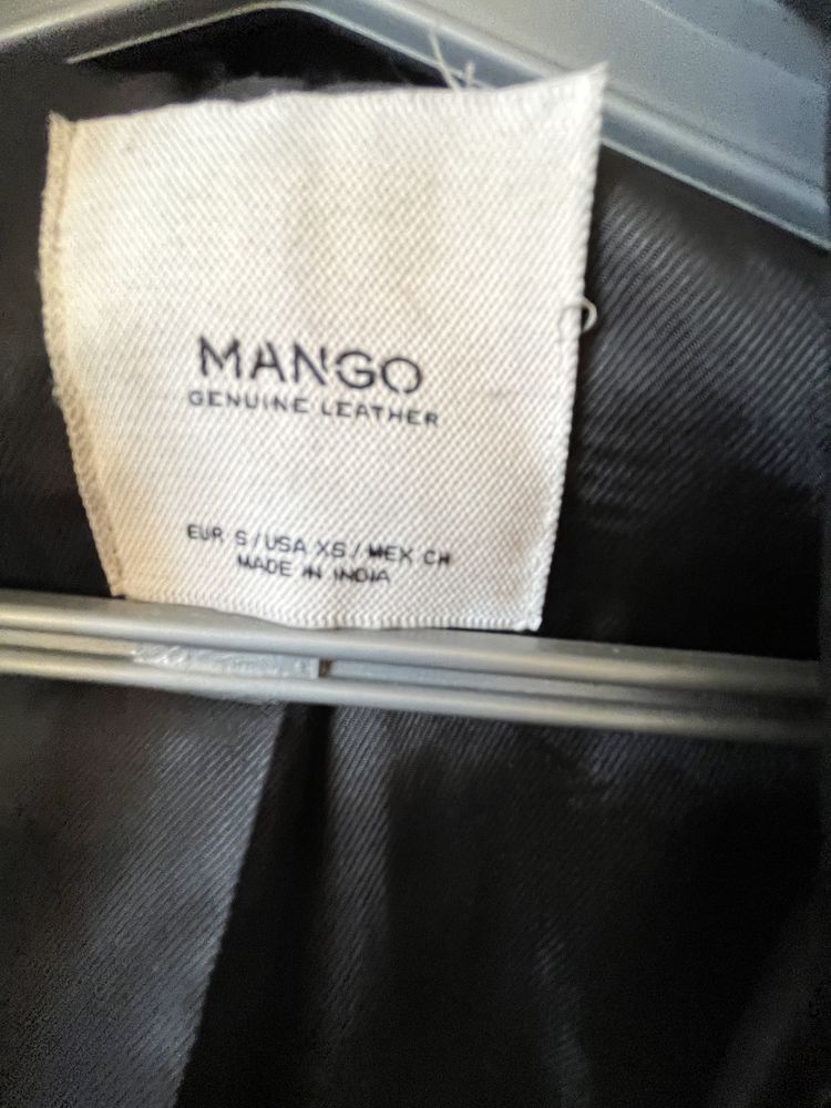 Курточка Mango