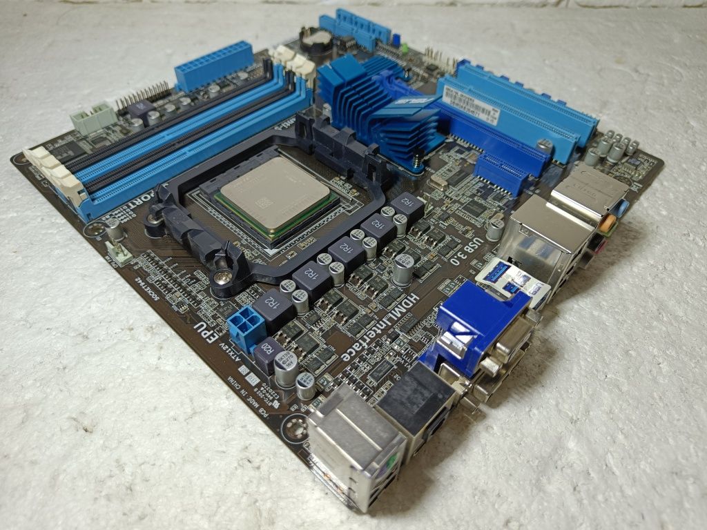 КОМПЛЕКТ Материнська AMD ASUS M5A78L-M / USB3 + проц AMD FX6300 sAM3+