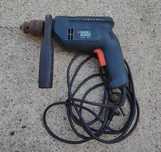 Berbequim de impacto Black & Decker KD662