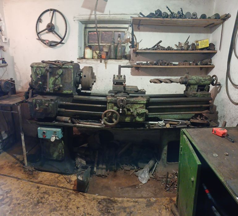 Токарний станок 1К62