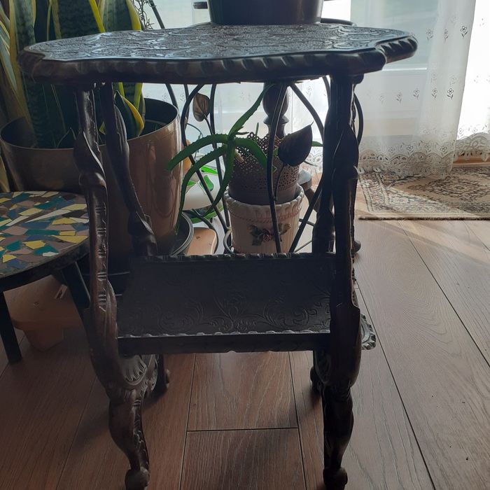 Gazetnik stolik z PRL