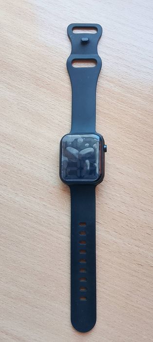 Zegarek cyfrowy, duże wyraźne cyfry ,nowy.