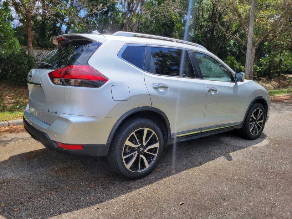 Nissan Rogue SL      2019