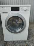 Пральна машина Miele W1