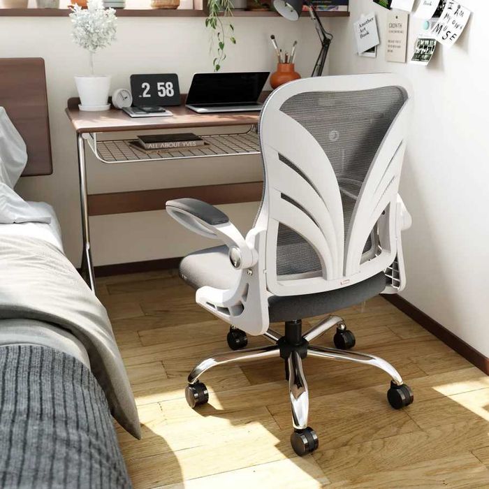 Ergonomiczne krzesło biurowe obrotowe HOLLUDLE White