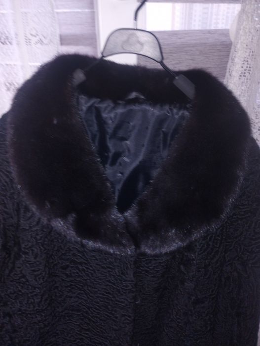Натуральний полушубок