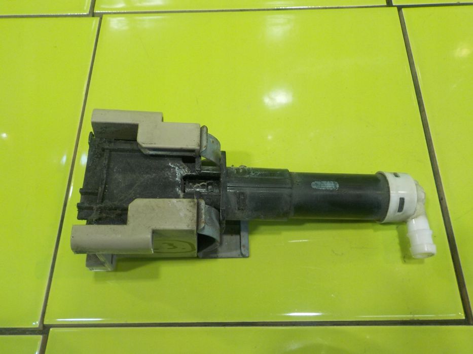 MAZDA CX-7 LIFT 2.2 D 09r spryskiwacz lampy lewy przod EH66-518H4