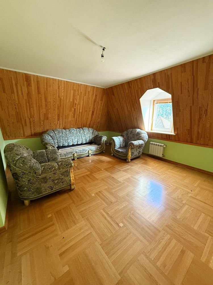 Продам 3-х поверховий будинок в Києві, вул. Алматинська, ДВРЗ