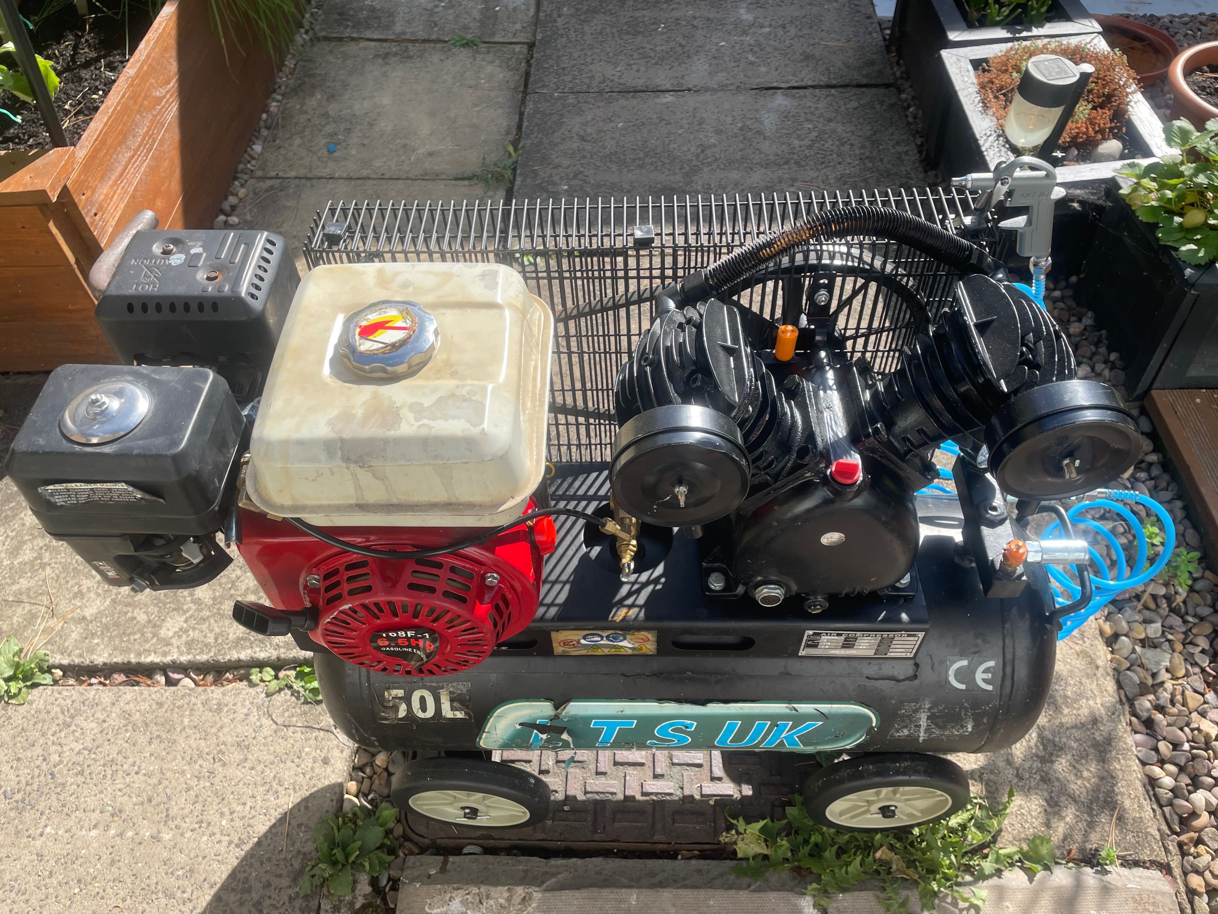 Kompresor spalinowy 50L LTS UK