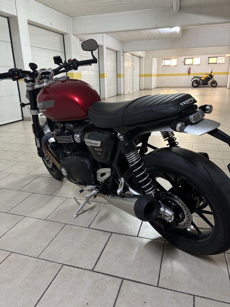 Triumph Speed Twin 1200