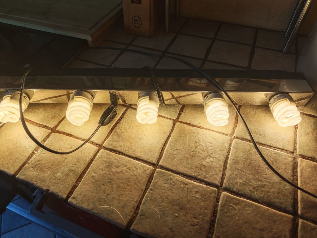Lampa ścienna,listwa
