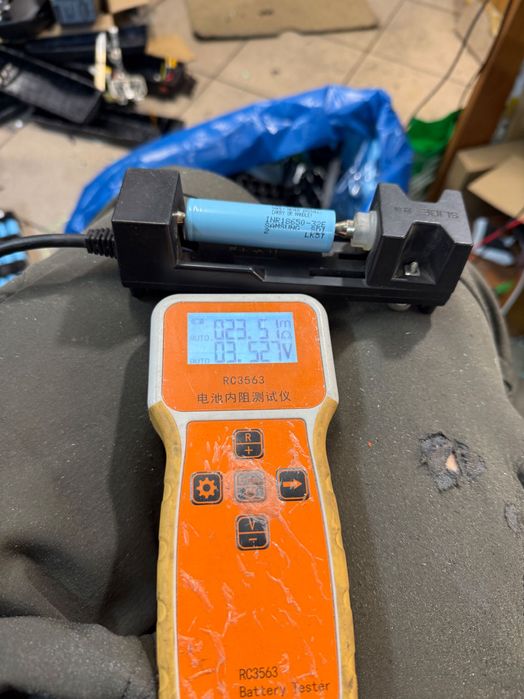 Samsung 3200 mAh  23 mOm