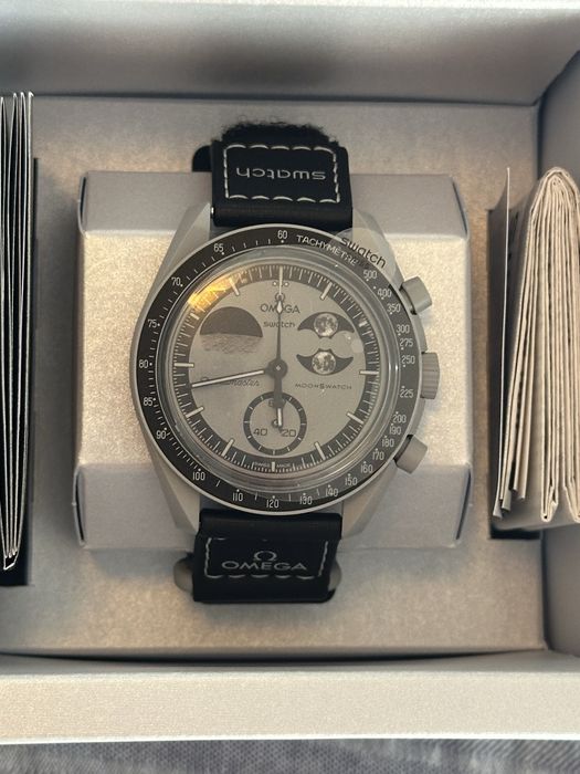 Omega x Swatch Moonswatch MISSION TO THE MOONPHASE