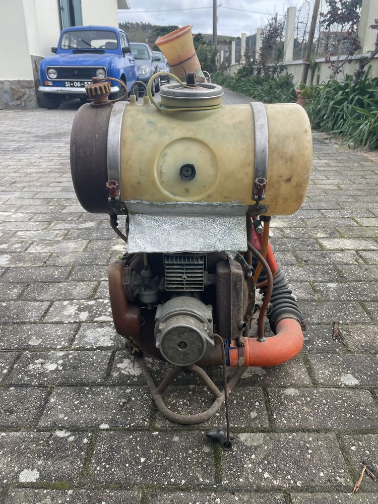 Pulverizadores Vieira motor Casal