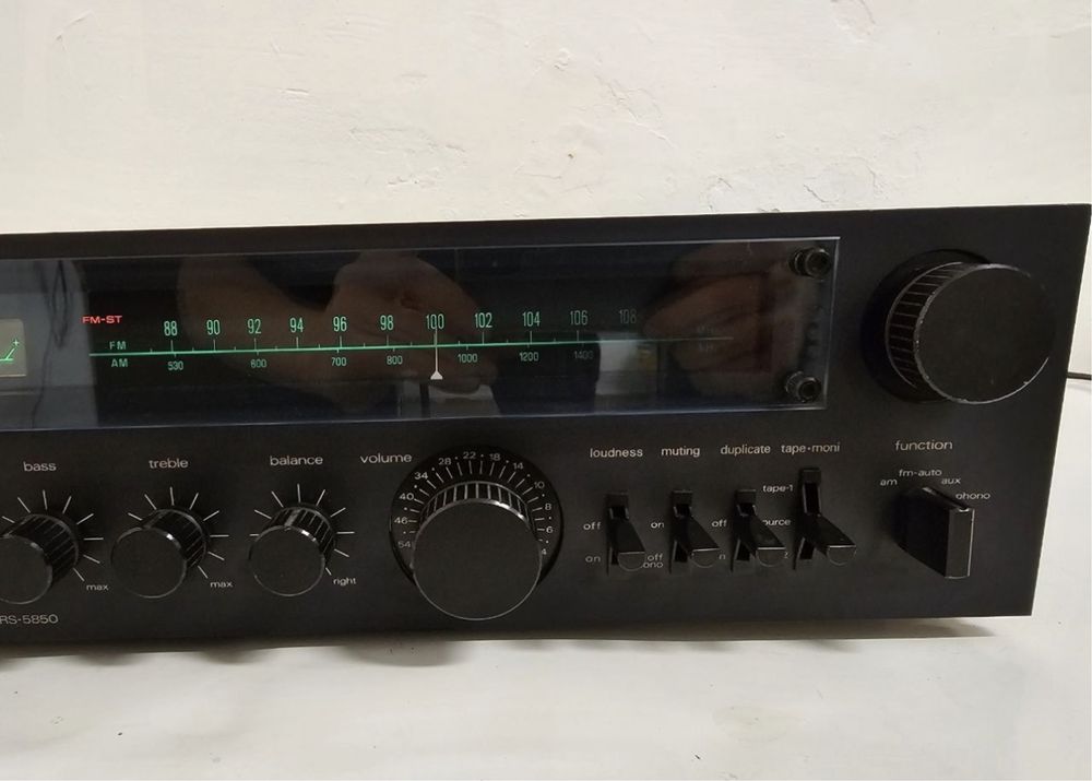 Am/Fm Stereo Amplituner ZELHARD RS-5850.