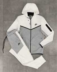 Nike tech branco e cinzento