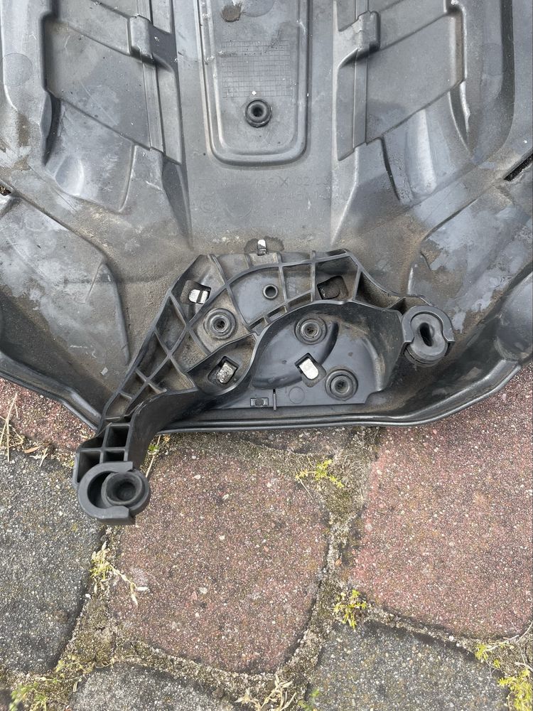 Osłona silnika BMW 4.4 V8 N63 F01 F04 F10 E71 E70