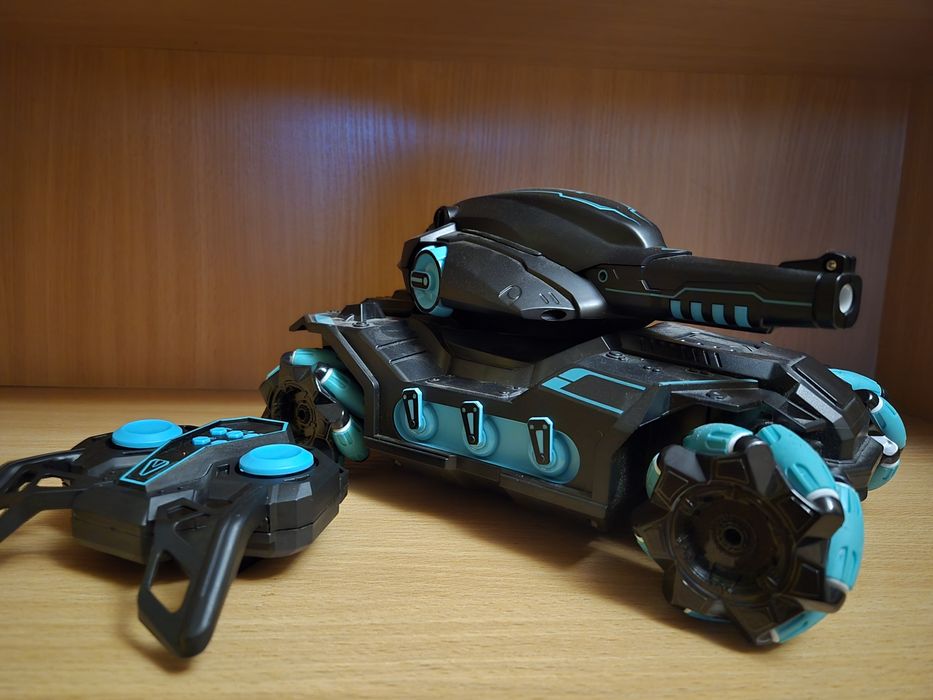 Танк всюдихід на радіокеруванні акумулятор стріляє кулями орбіз