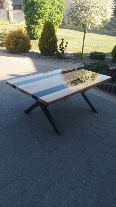 Ława z żywicy epoksydowej