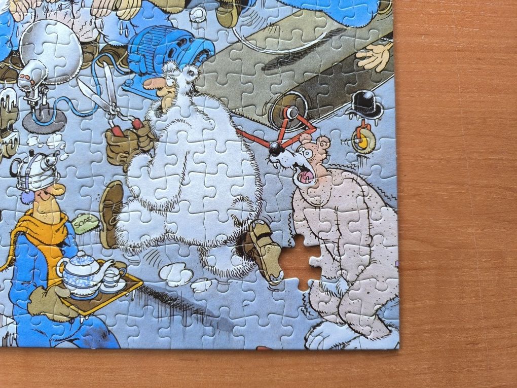 Puzzle 1500 Jan van Haasteren On the assembly line
