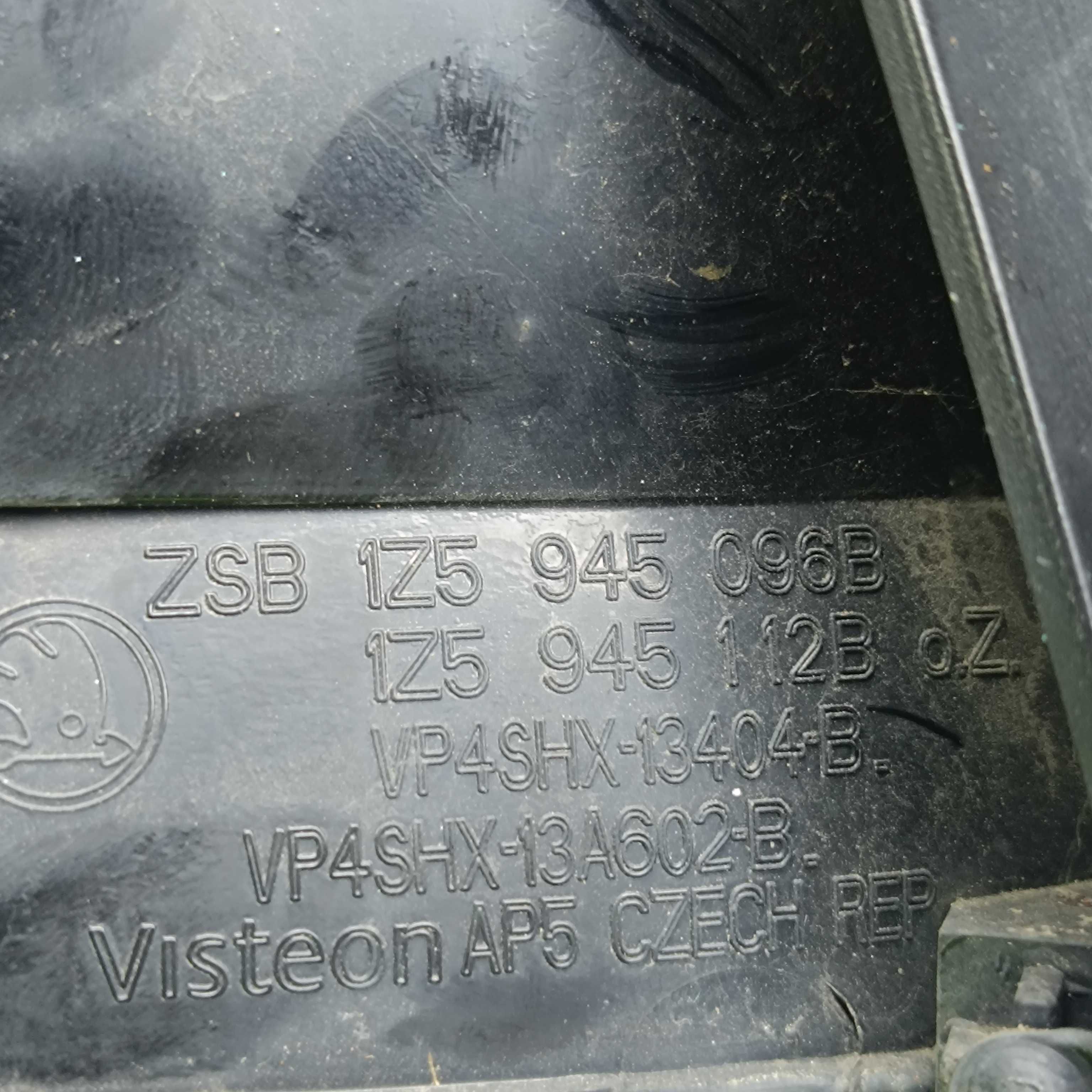 Skoda Octavia II lift lampa prawa tył 1Z5945.096B