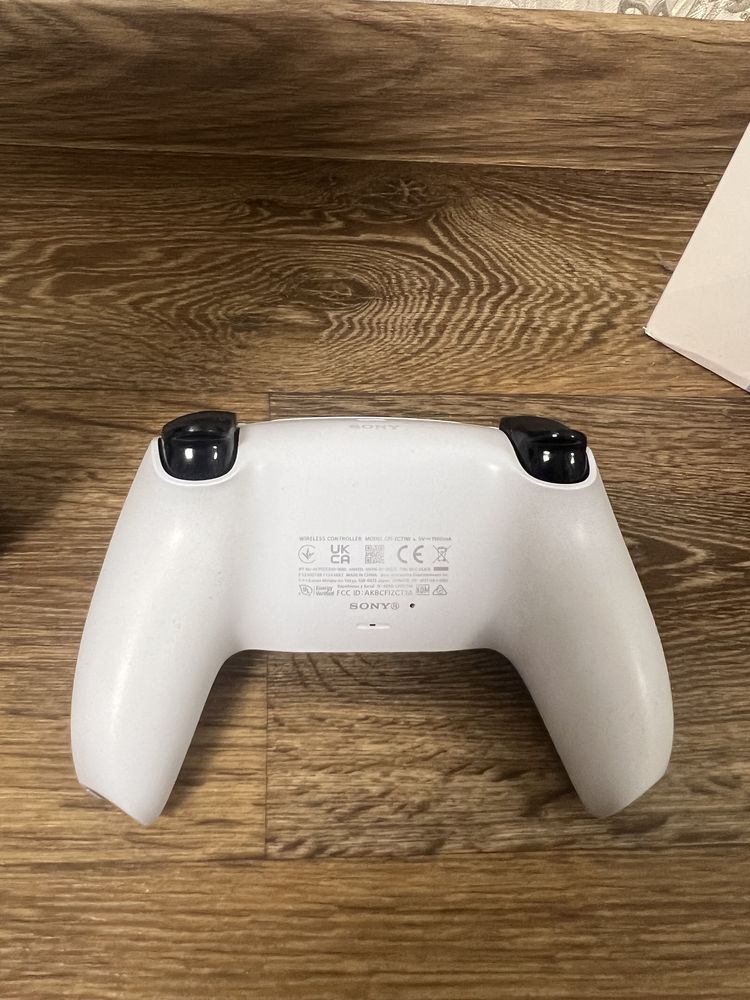Продаж приставки Sony PlayStation 5