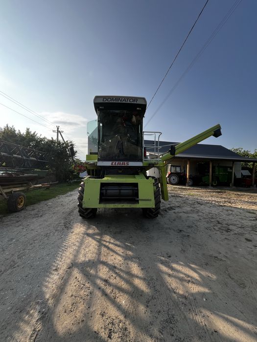Комбайн зернозбиральний Claas Dominator 130 2006 p Свіжий
