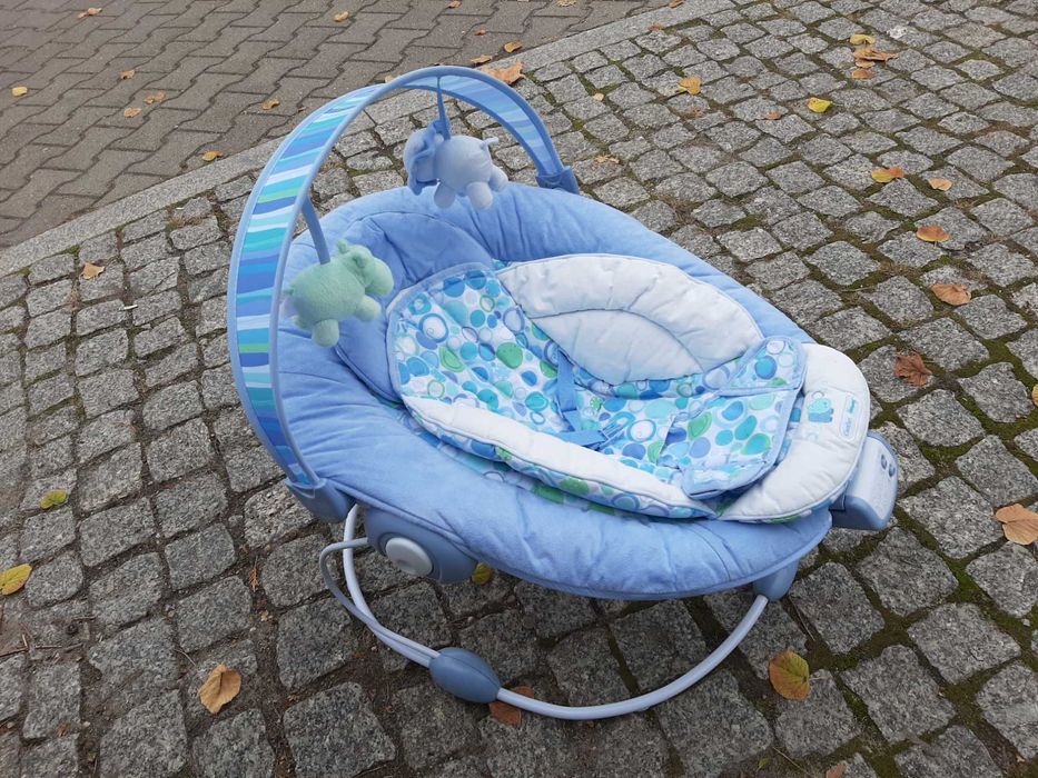Leżaczek huśtawka bujaczek kołyska Kids II dla niemowląt dziecka