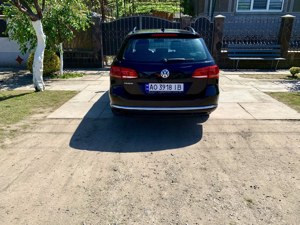 VW Passat B7 2.0 TDI 2012 рік