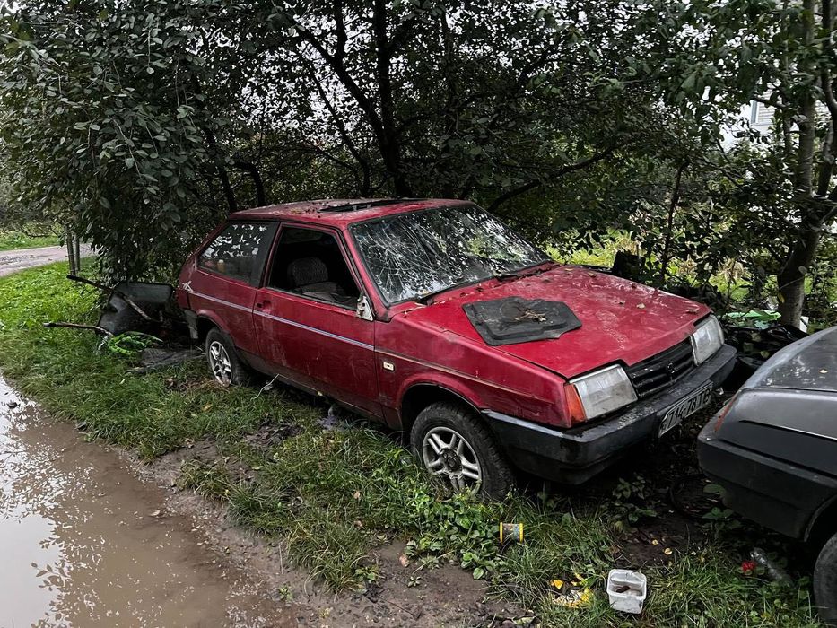 9 почті на ходу ,8 на запчасті