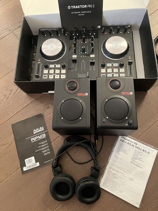 Продам DJ контроллер Traktor Kontrol S2 MK2 колонки, навушники