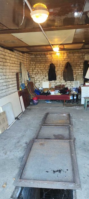 Продам гараж в м. Нікополь недорого