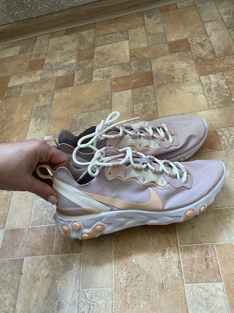 Мега крутые кроссовки Nike react