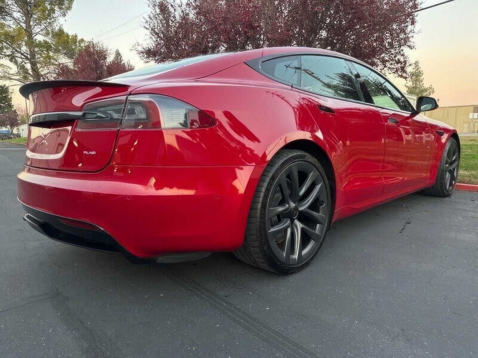 2021 Tesla Model S Plaid