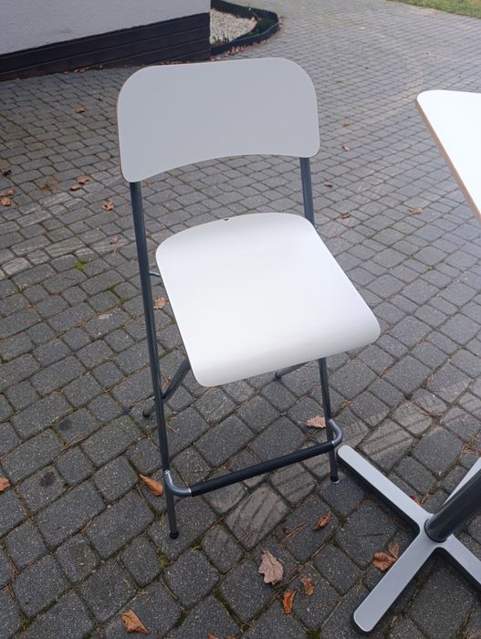 Wysoki stolik + dwa krzesła Ikea