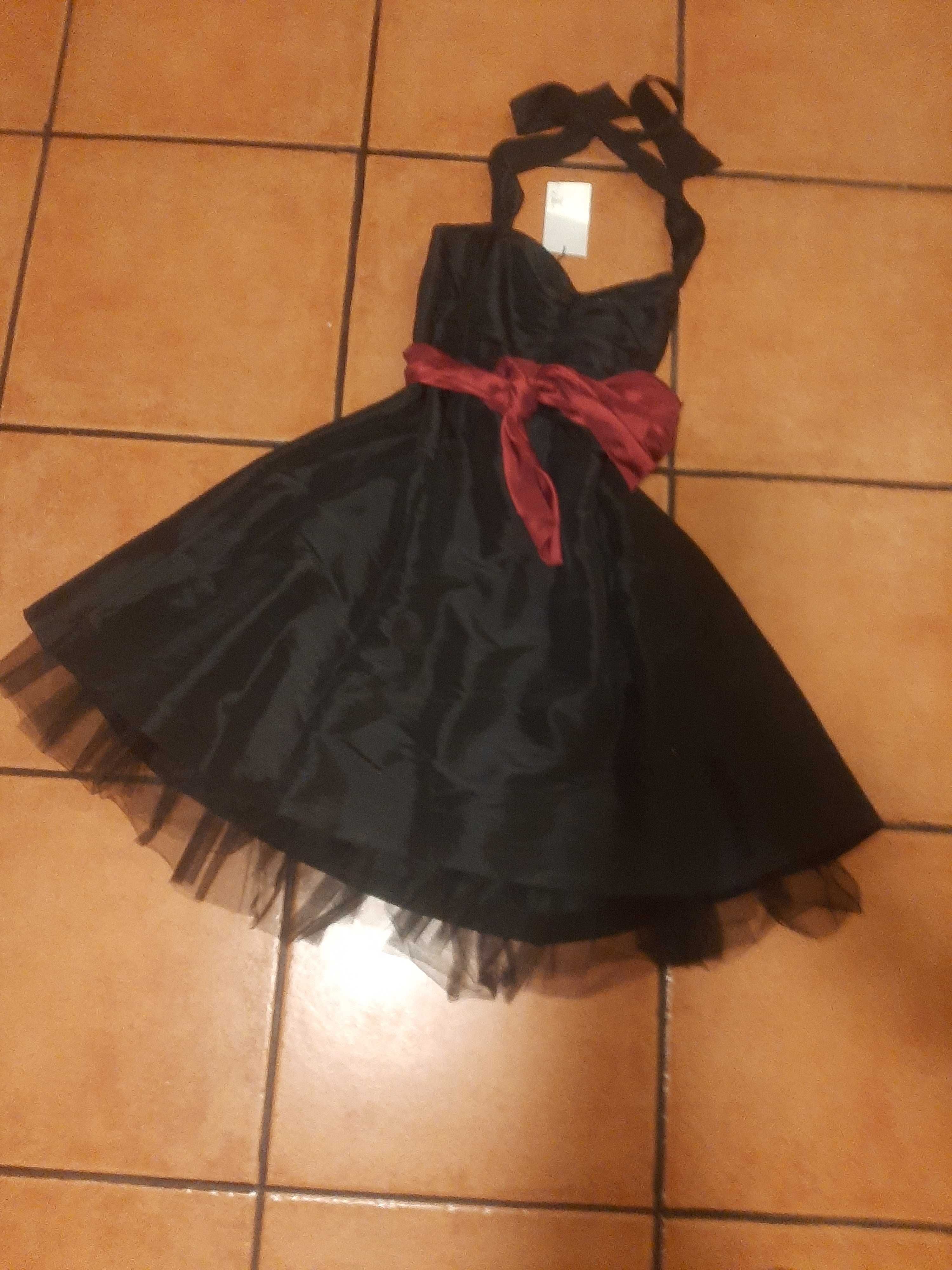 Lindo vestido preto da marca Basallo