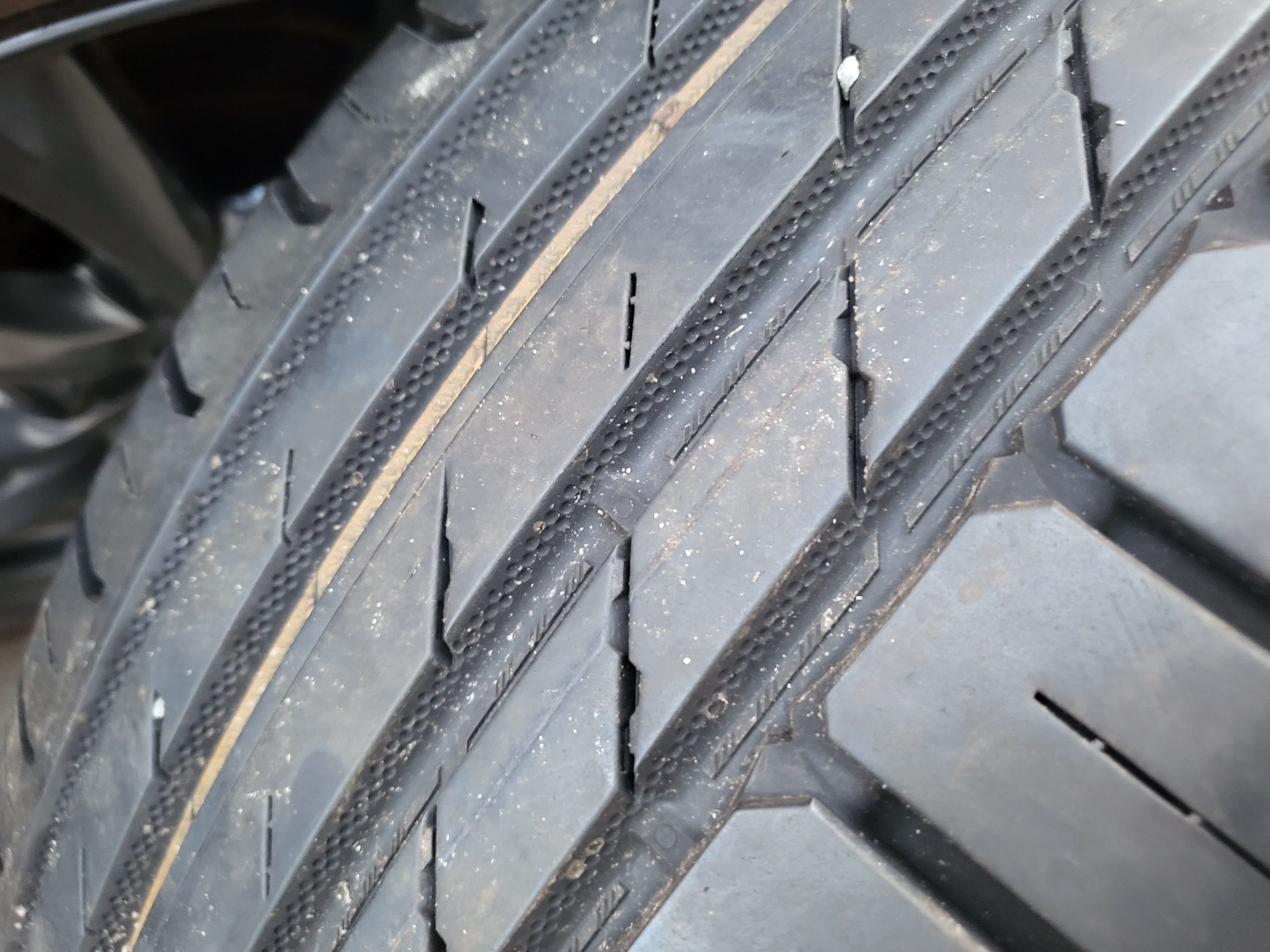 NOKIAN opony 225/55/19. Nowe