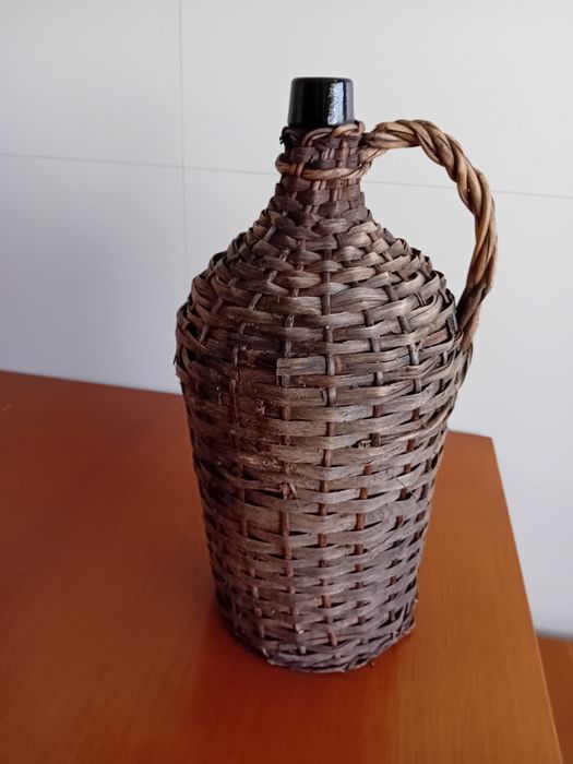 Garrafão antigo para decoração