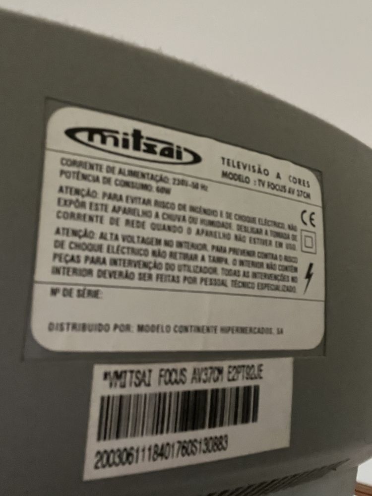 Tv - Televisao com comando + cabo de antena e suporte de parede