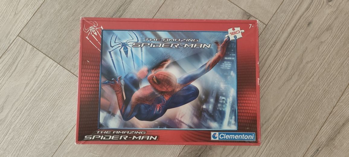 Puzzle Clementoni 180 elementów Spiderman