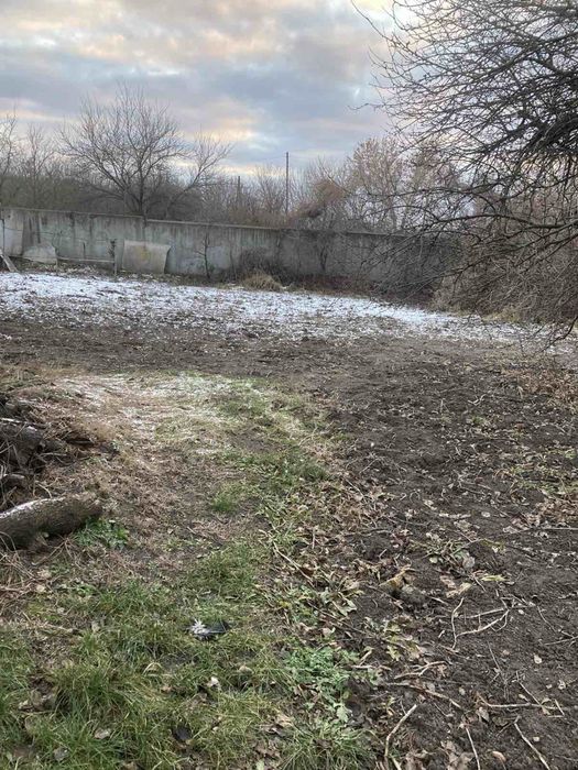 Земельний участок