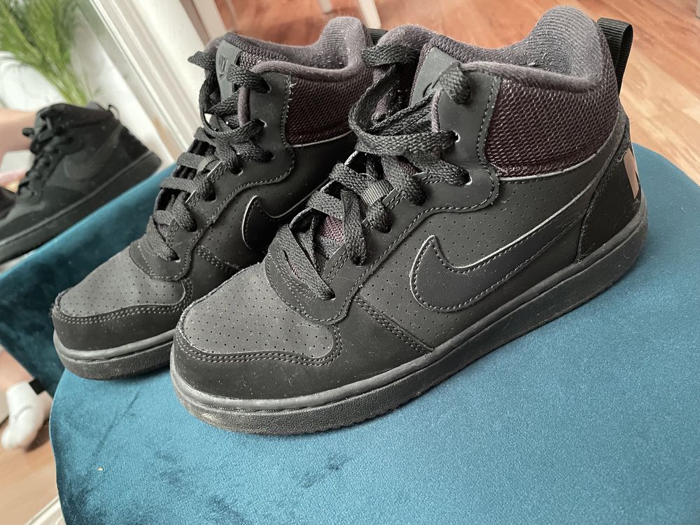 Nike Court Borough Mid (GS) 36.5