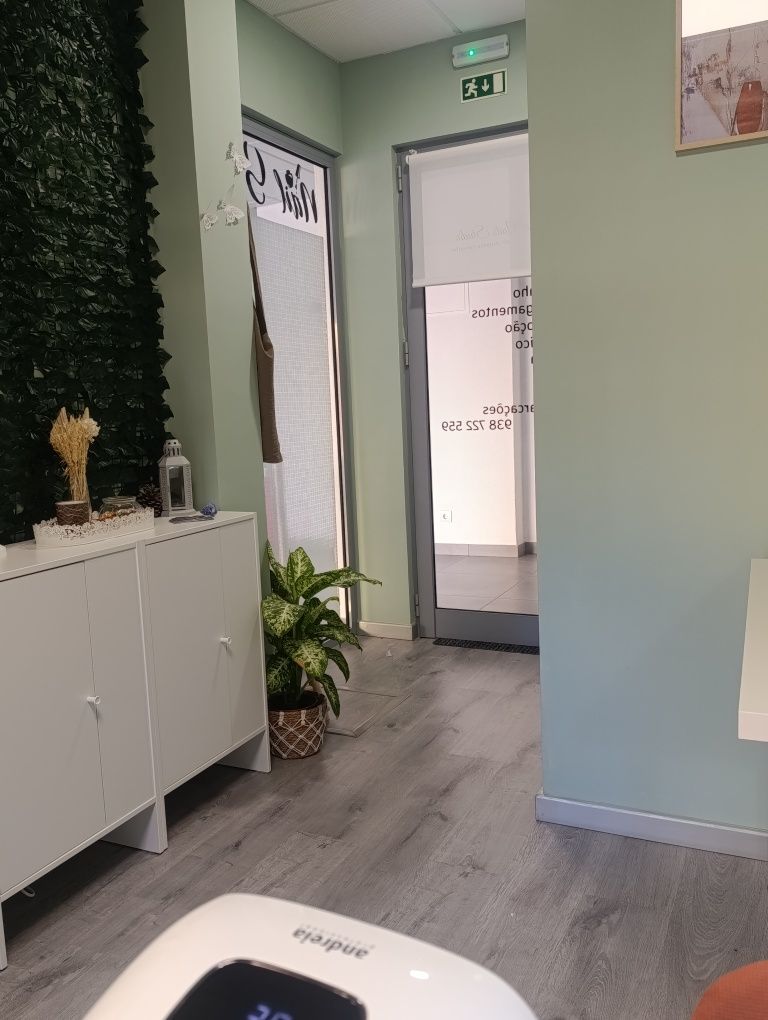 Mesa manicure para alugar